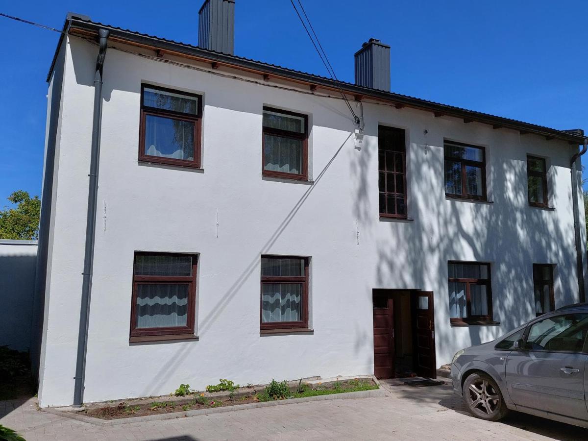 White Box Apartment Лиепая Экстерьер фото
